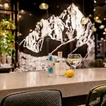 Hotel One 3*